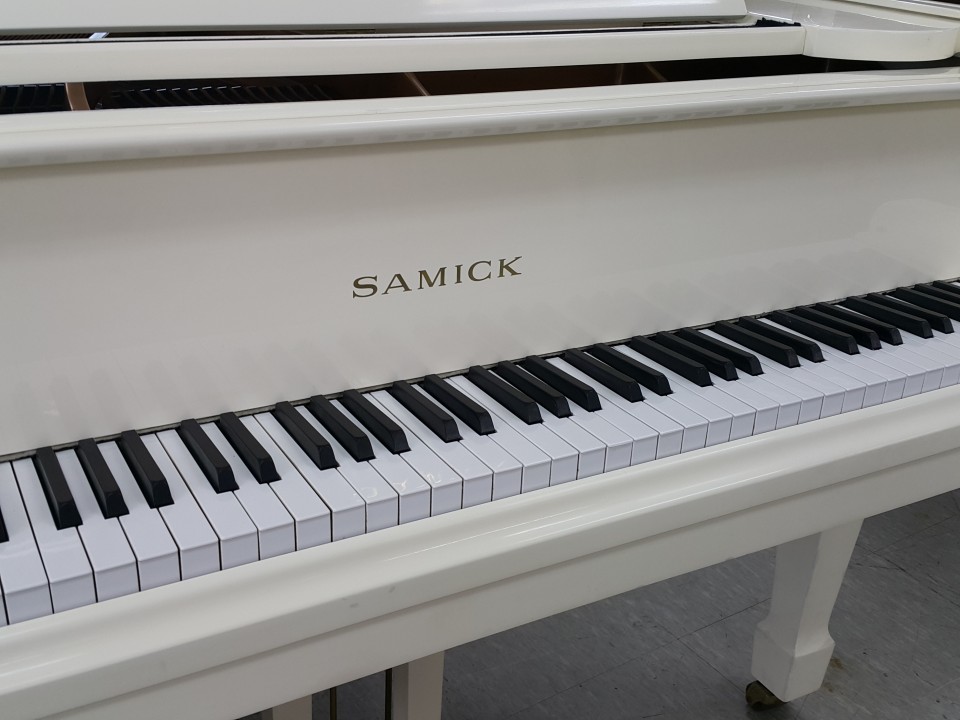 f40e0c041c9bbd74389e7ca28d4e815c_1533874