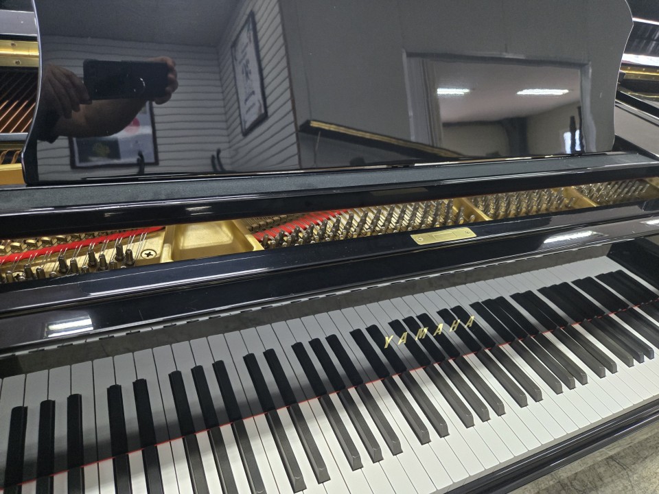 8b17a4b7f0c49e17bad56be9edf59ec0_1759631